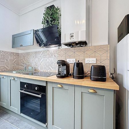 Le 2-F2 Centre Historique Apartment Montlucon Luaran gambar