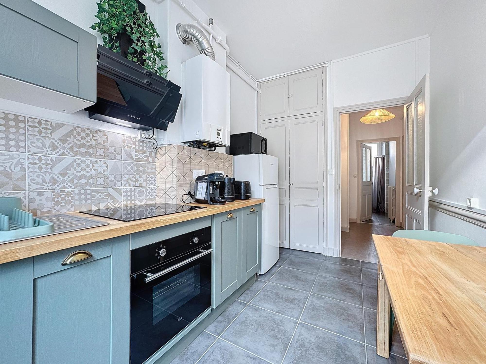 Le 2-F2 Centre Historique Apartment Montlucon Luaran gambar